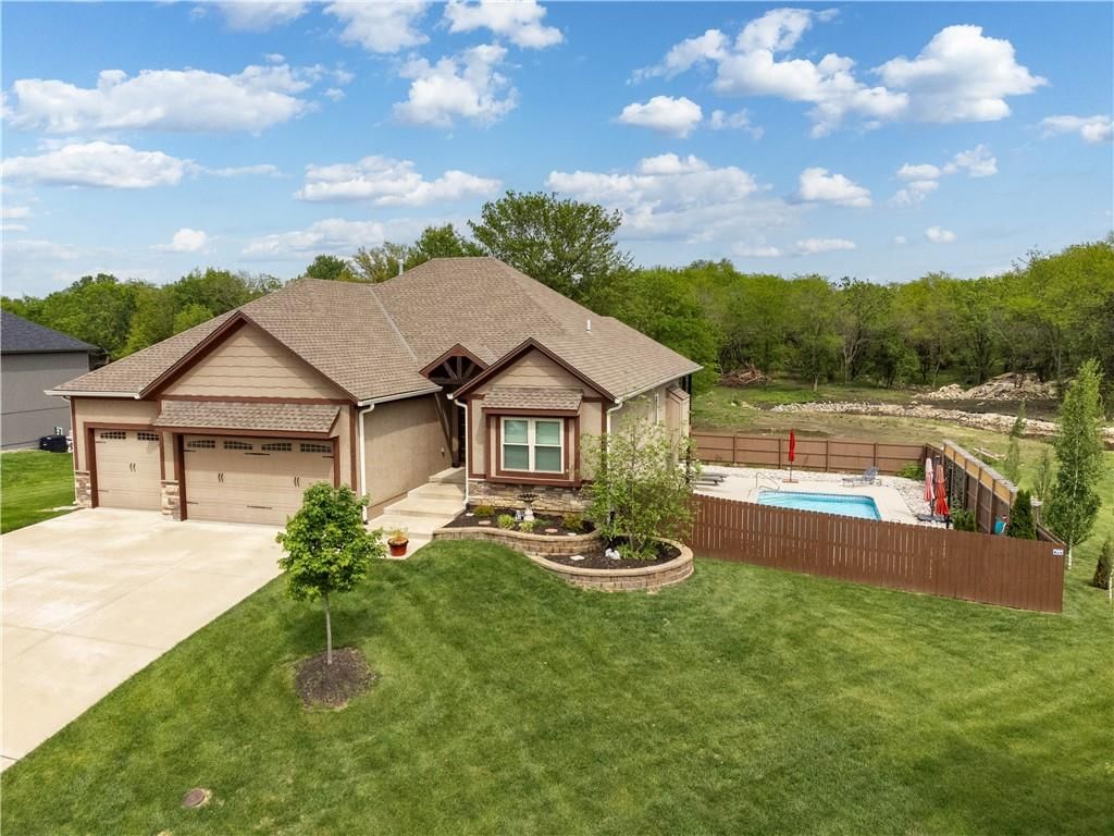 4411 SE Lariat Drive — photo 4