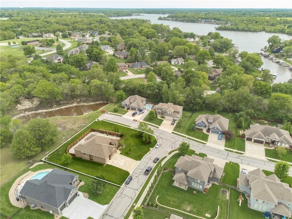 4411 SE Lariat Drive — photo 26
