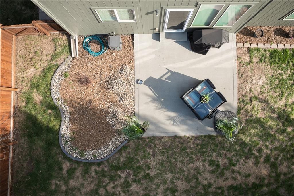 104 SW Greenbriar Drive — photo 47