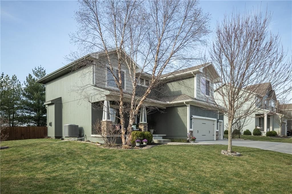 104 SW Greenbriar Drive — photo 58