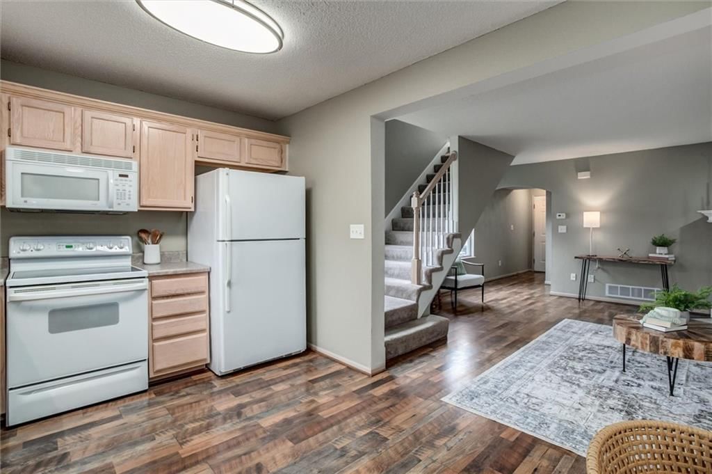 5820 NW Plantation Lane — photo 8