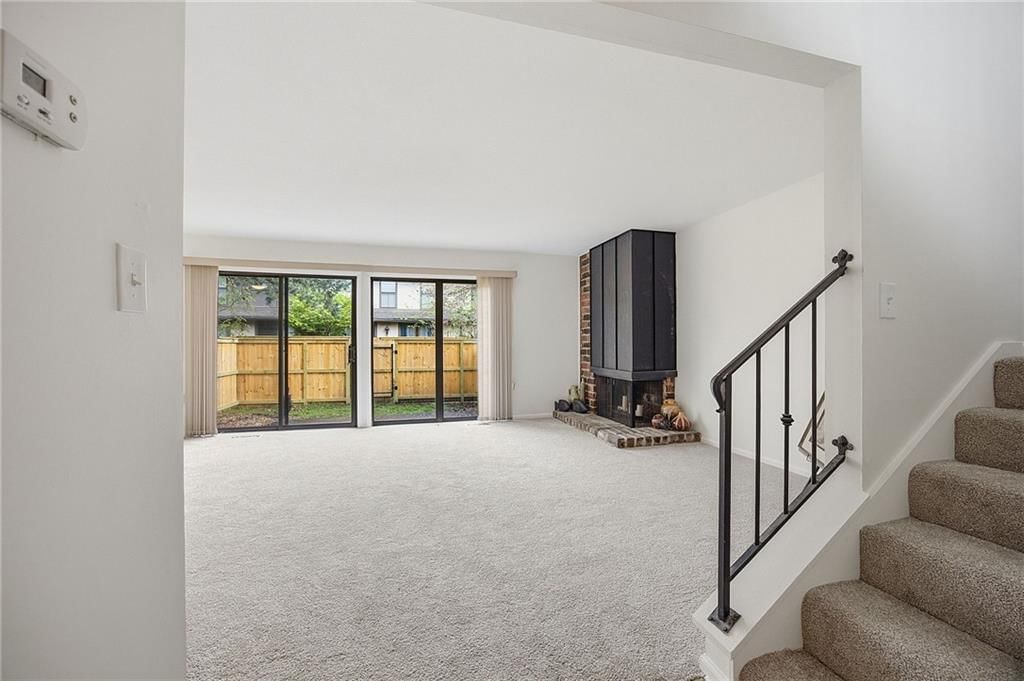 10217 Conser Street — photo 7