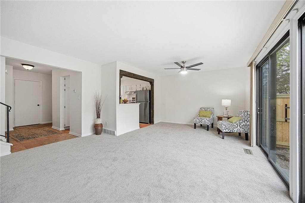 10217 Conser Street — photo 10