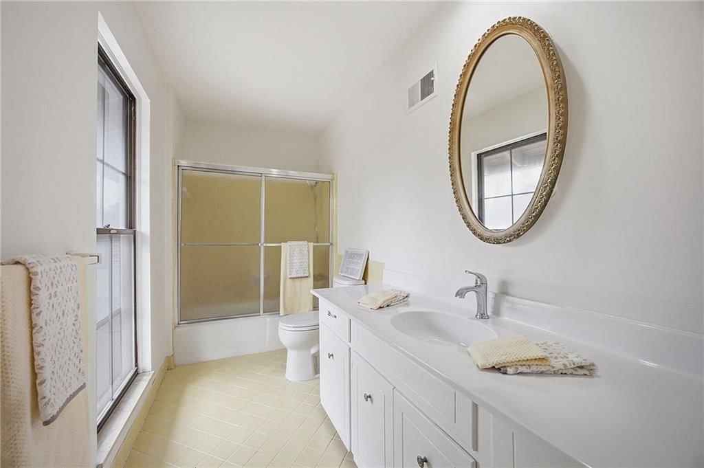 10217 Conser Street — photo 23