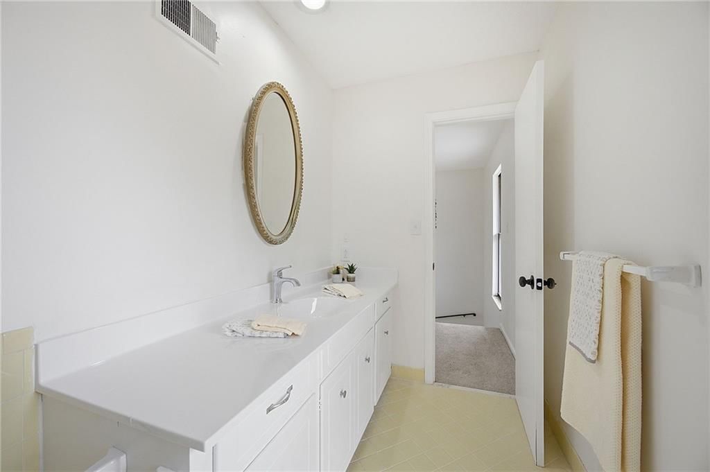 10217 Conser Street — photo 24