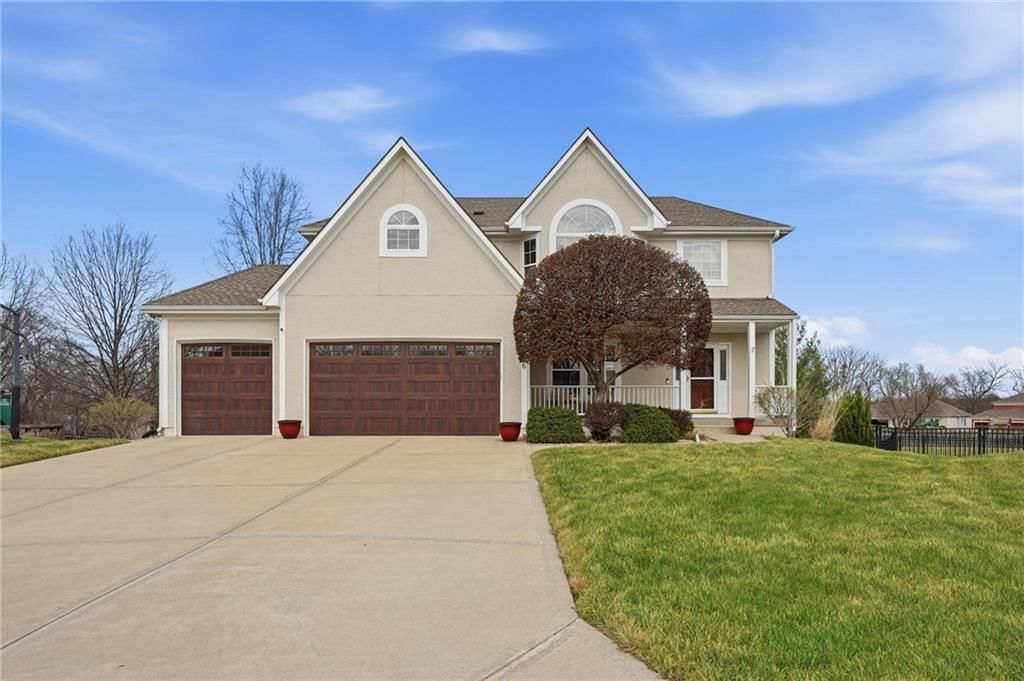 1256 SW Summit Crossing Circle, Lee's Summit, MO