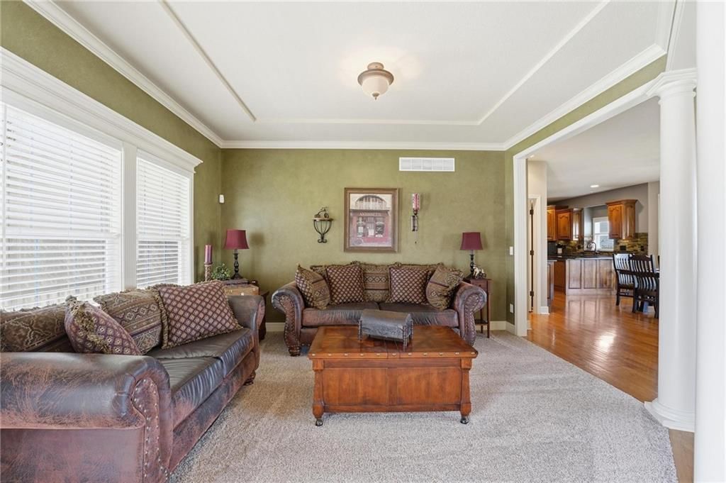 1256 SW Summit Crossing Circle — photo 5