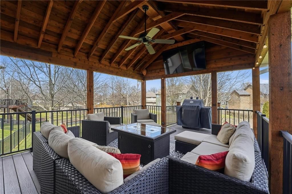 1256 SW Summit Crossing Circle — photo 47