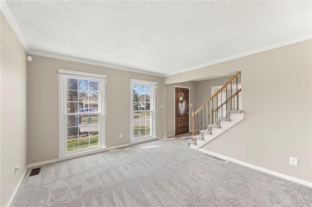 202 NW Ironbark Street — photo 8