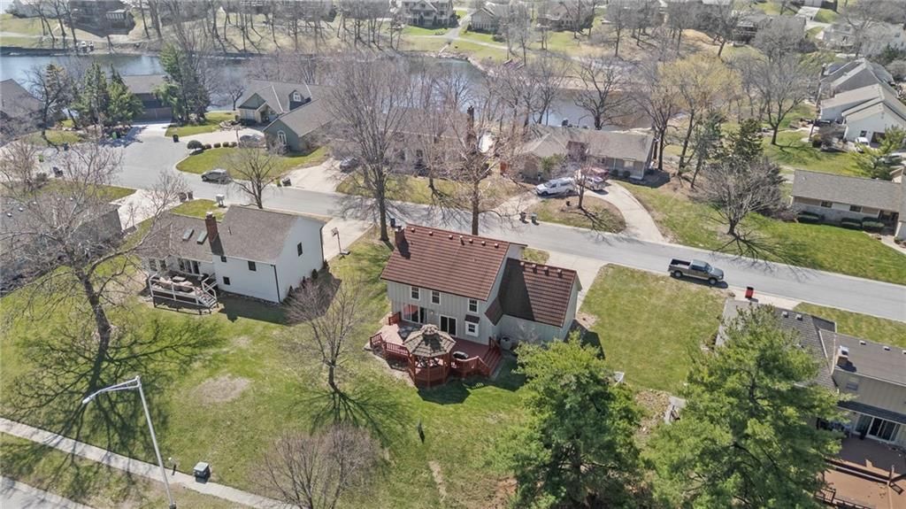 202 NW Ironbark Street — photo 42