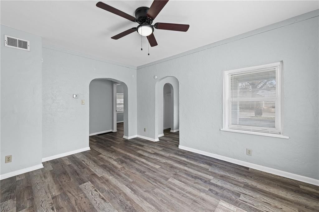 2104 S Norwood Avenue — photo 8