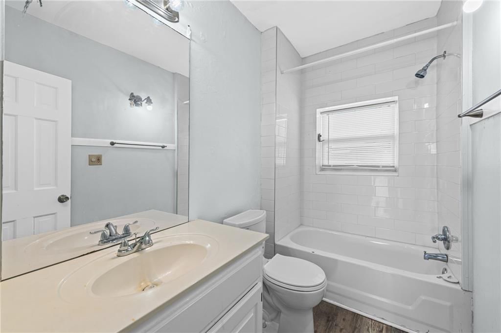 2104 S Norwood Avenue — photo 9