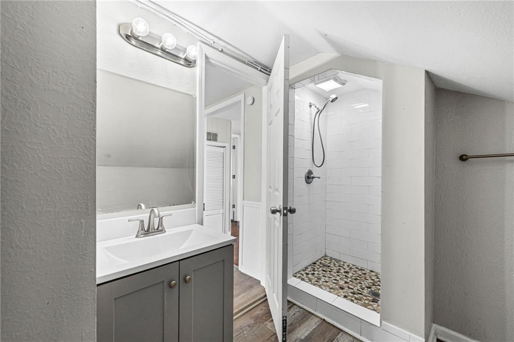 2104 S Norwood Avenue — photo 28