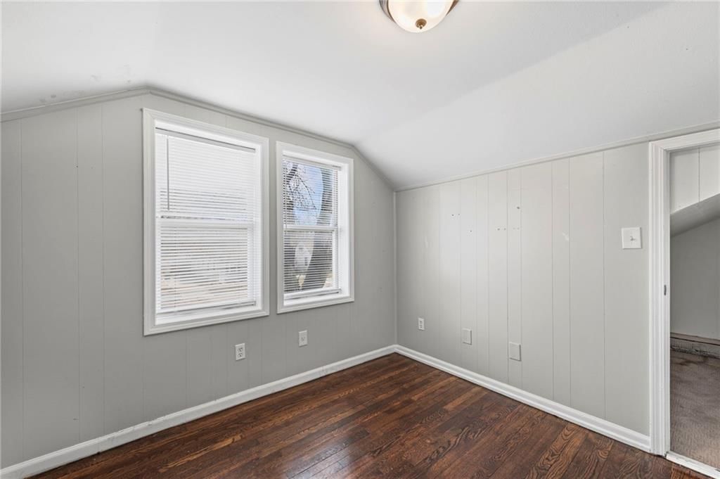 2104 S Norwood Avenue — photo 29