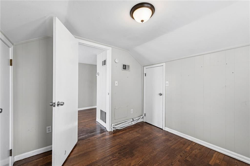 2104 S Norwood Avenue — photo 30