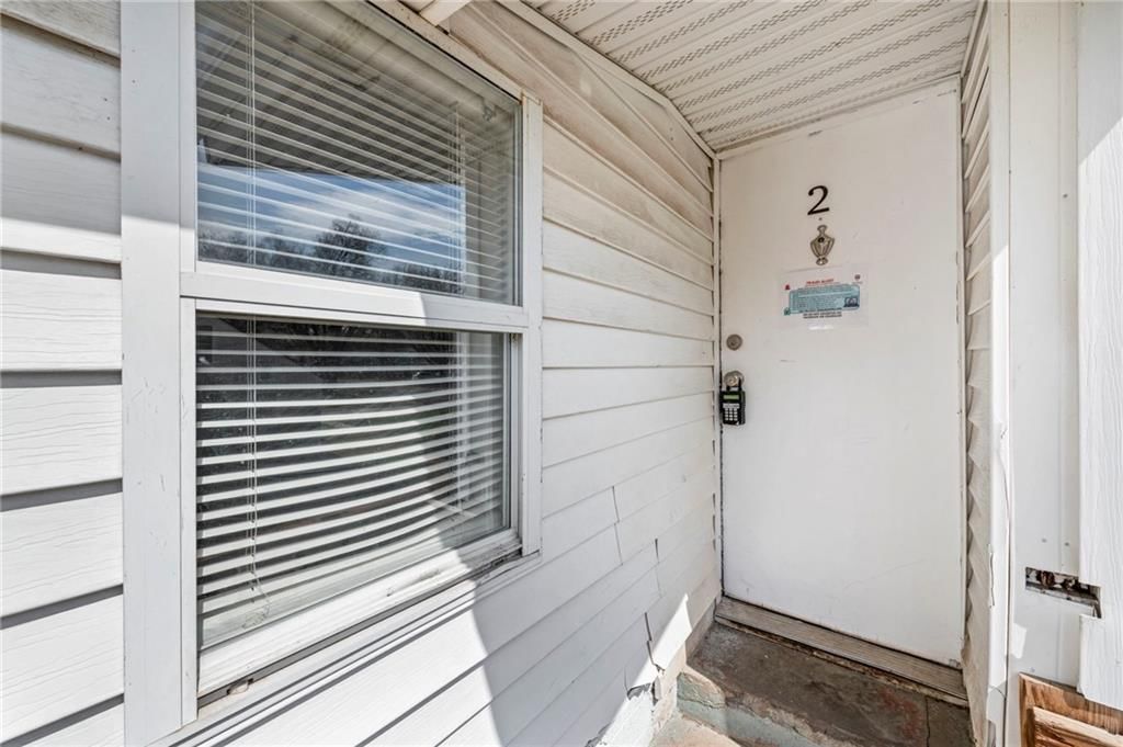 2104 S Norwood Avenue — photo 31