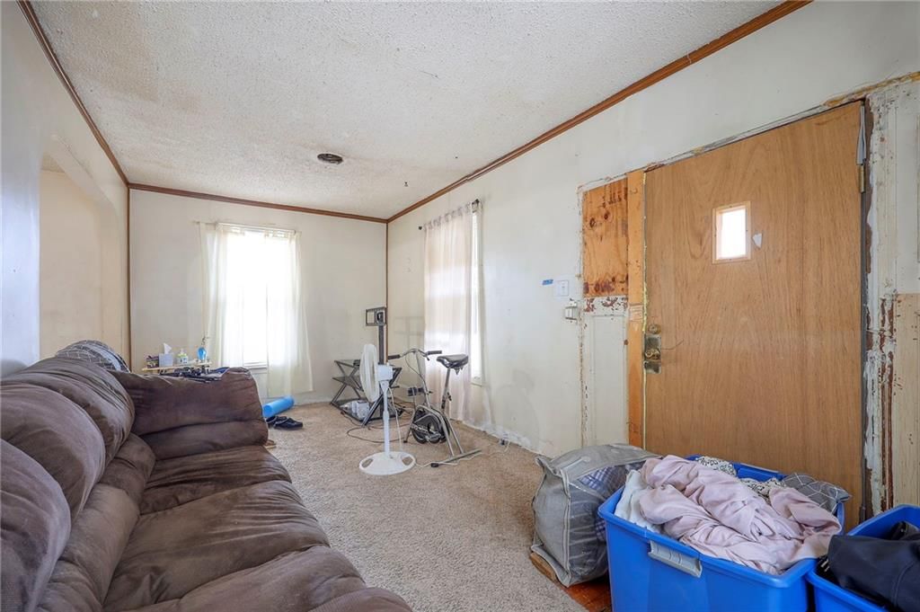 1508 Rowland Avenue — photo 5