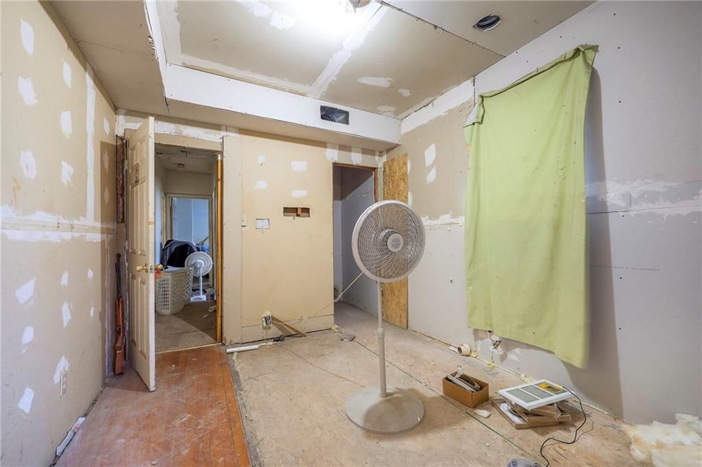 1508 Rowland Avenue — photo 14