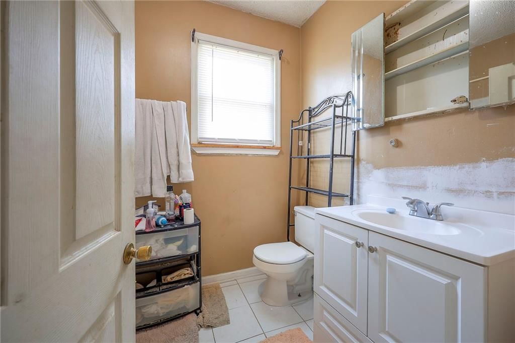 1508 Rowland Avenue — photo 18