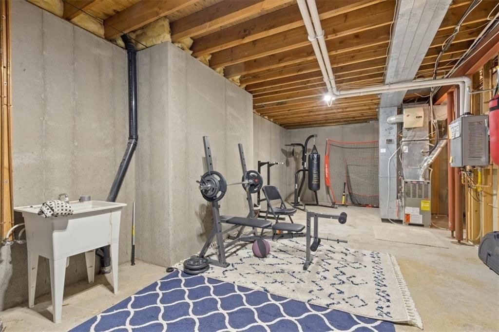 8810 W 147th Terrace — photo 33