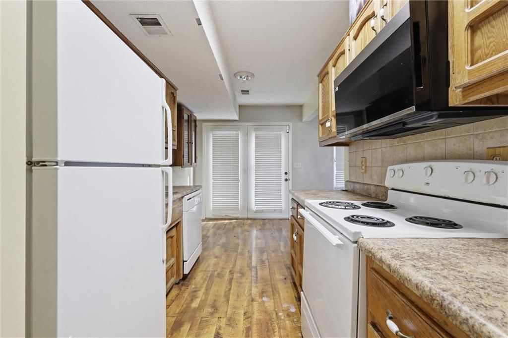 8749 NW 82nd Street — photo 8