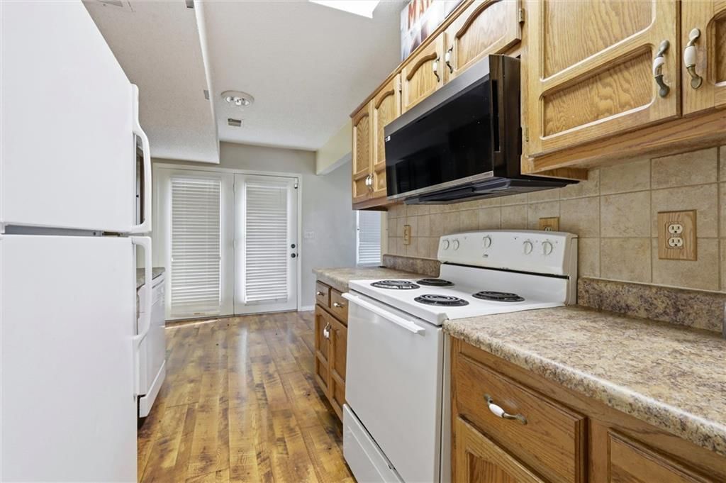 8749 NW 82nd Street — photo 9
