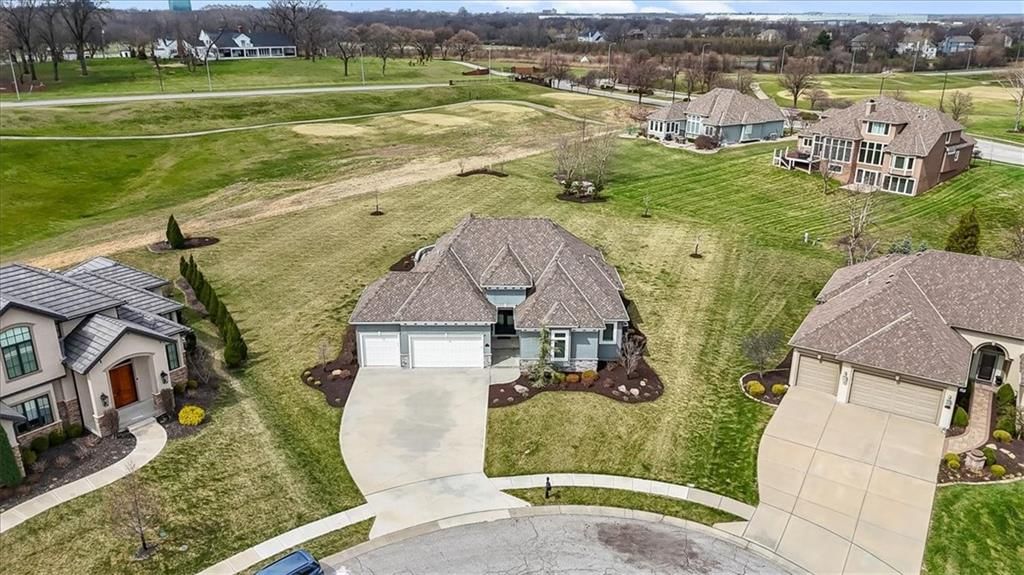 10008 N Revere Court — photo 42