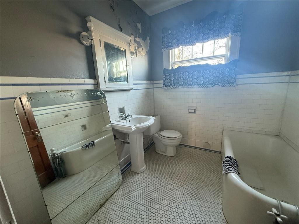 303 S Elm Street — photo 15