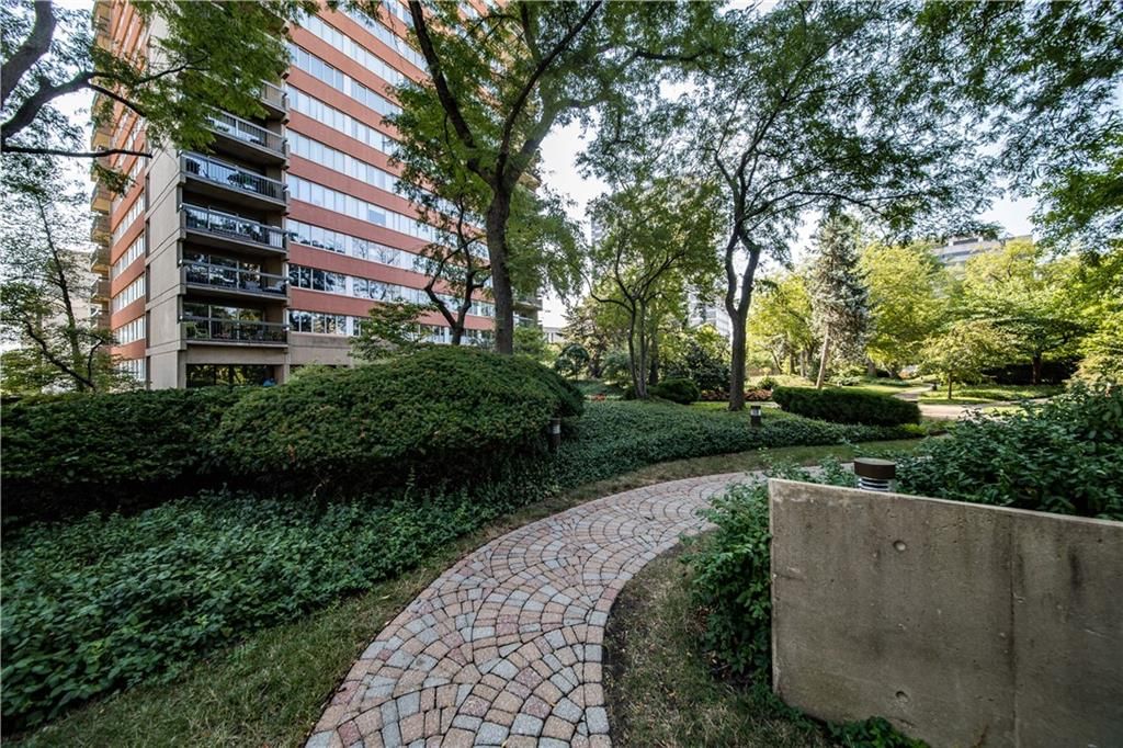 2510 Grand Boulevard — photo 30