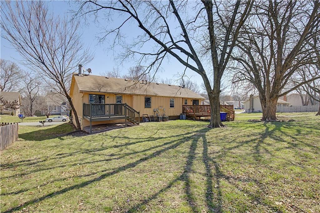 8270 Perry Street — photo 29