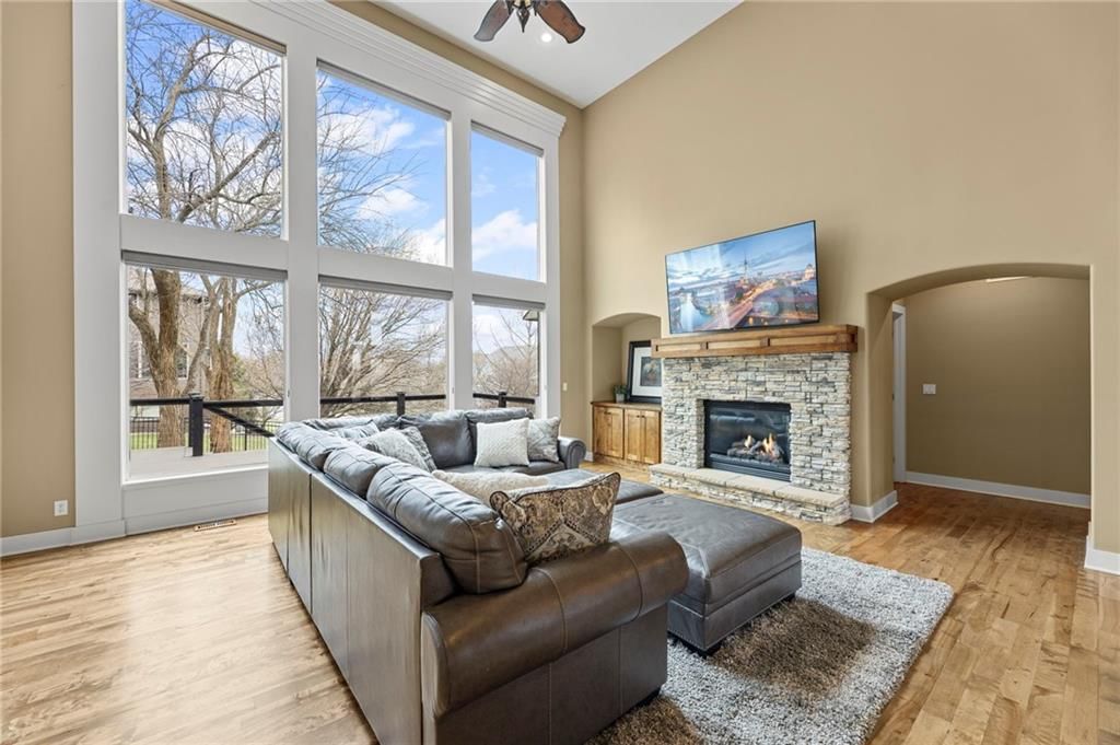 19013 W 98th Terrace — photo 10