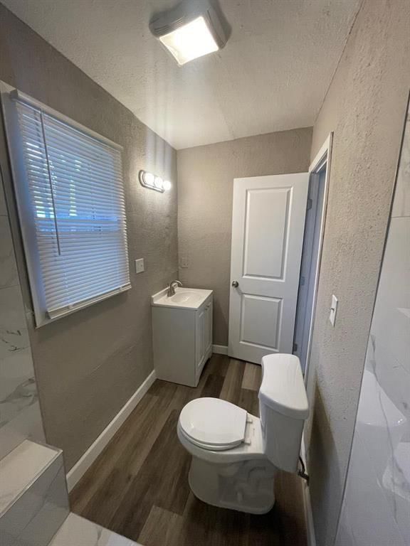 1025 Waverly Avenue — photo 11