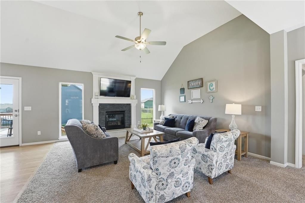 10202 N Quincy Avenue — photo 4