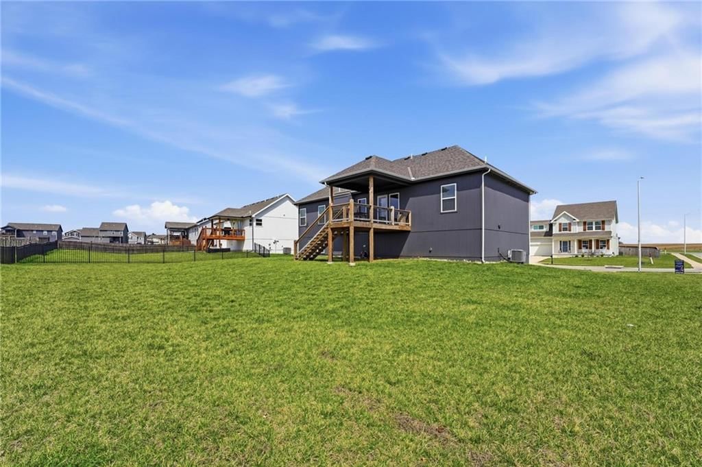 10202 N Quincy Avenue — photo 33
