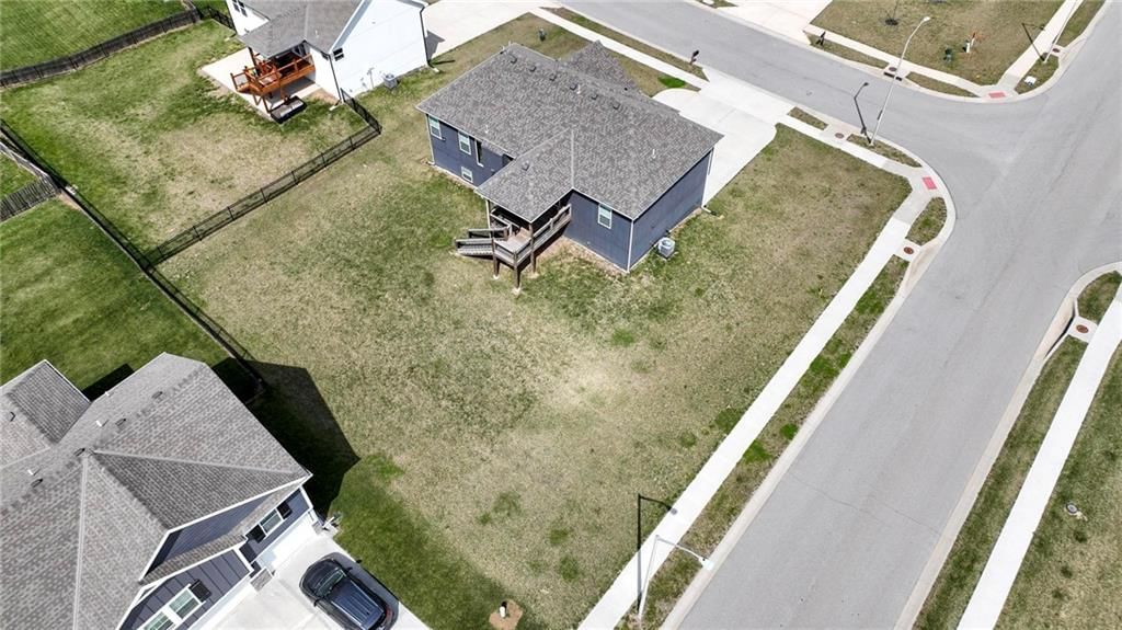 10202 N Quincy Avenue — photo 35