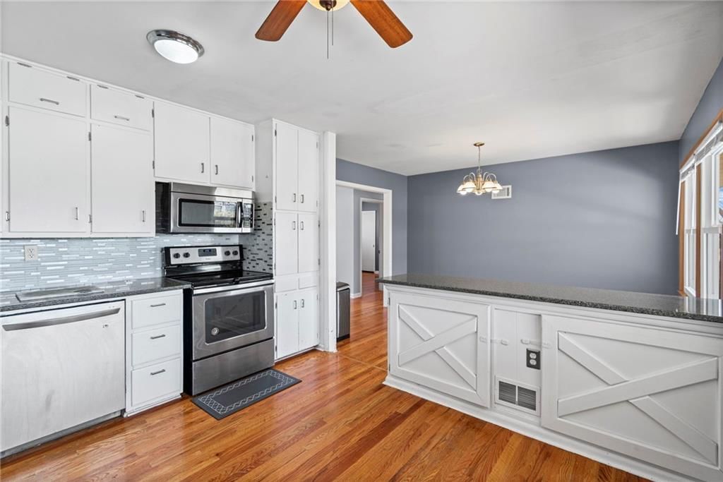 12905 E 54 Terrace — photo 9
