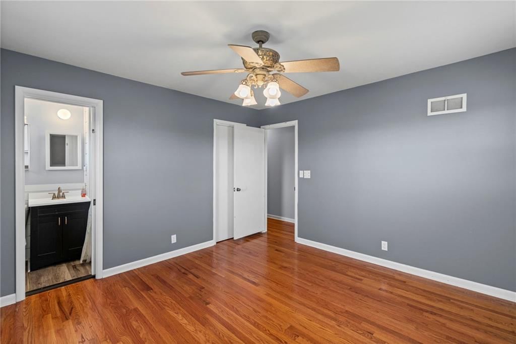 12905 E 54 Terrace — photo 11