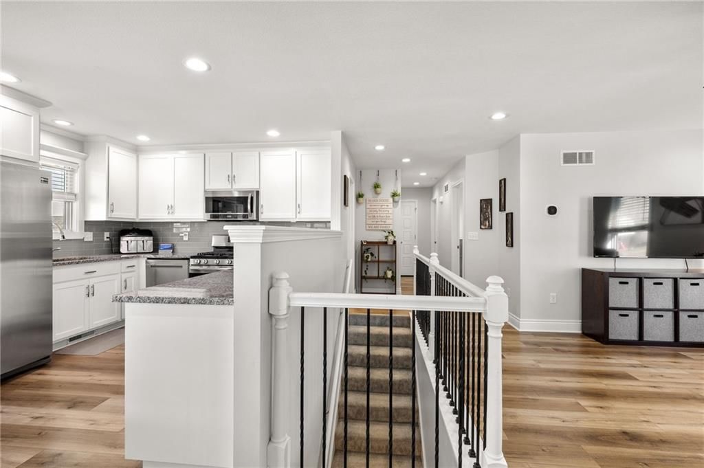 411 E McPherson Street — photo 8