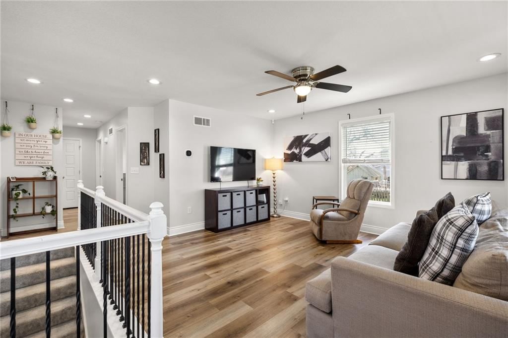 411 E McPherson Street — photo 9