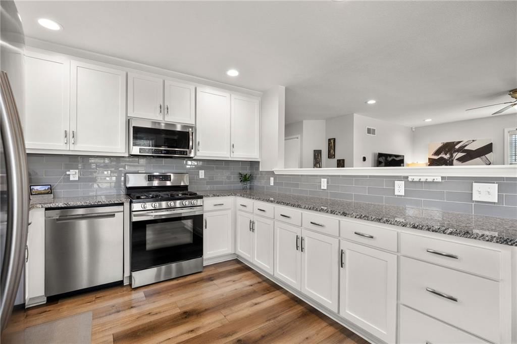 411 E McPherson Street — photo 16