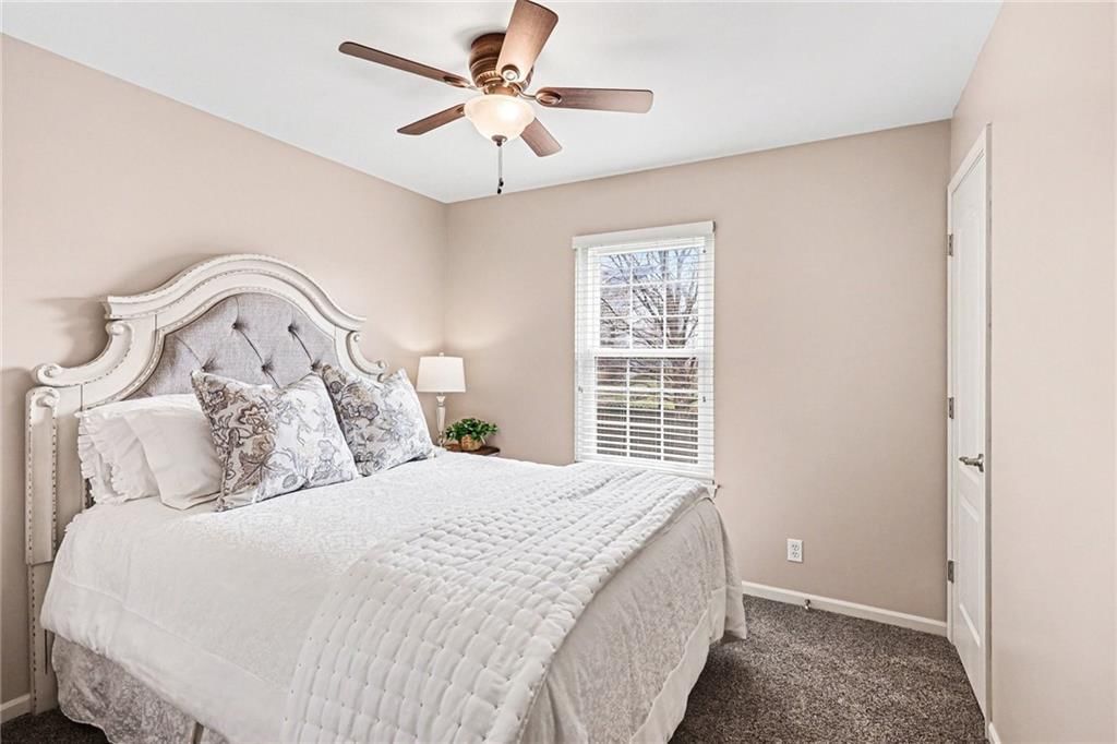 5815 Lakecrest Drive — photo 10