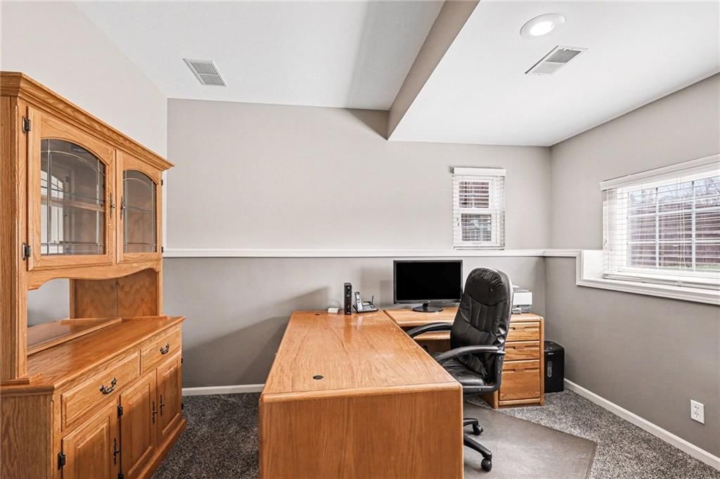 5815 Lakecrest Drive — photo 19