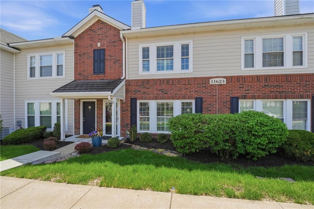 11624 TOMAHAWK CREEK Parkway — photo 3