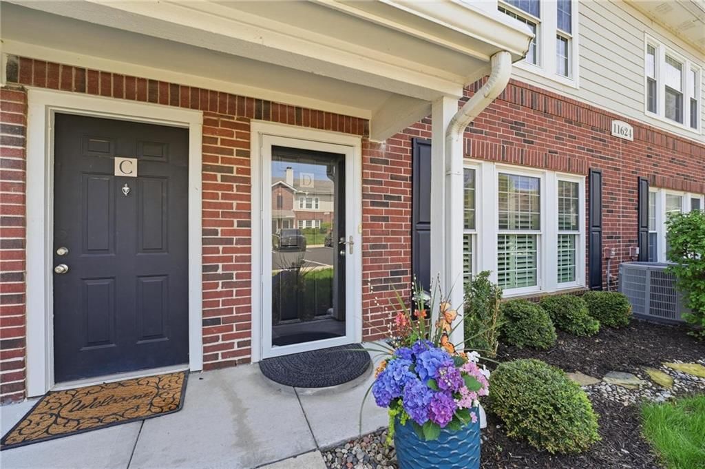 11624 TOMAHAWK CREEK Parkway — photo 6