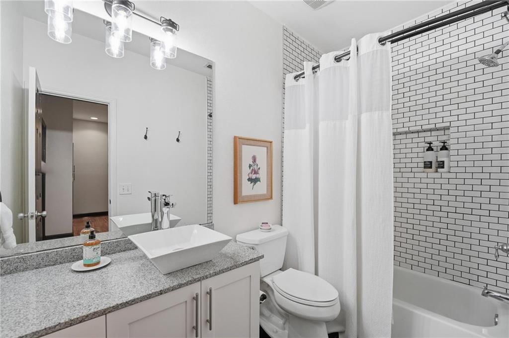 11624 TOMAHAWK CREEK Parkway — photo 24