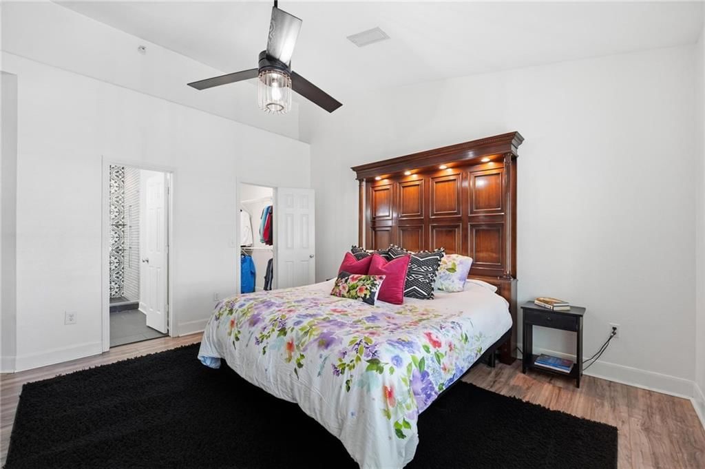 11624 TOMAHAWK CREEK Parkway — photo 27