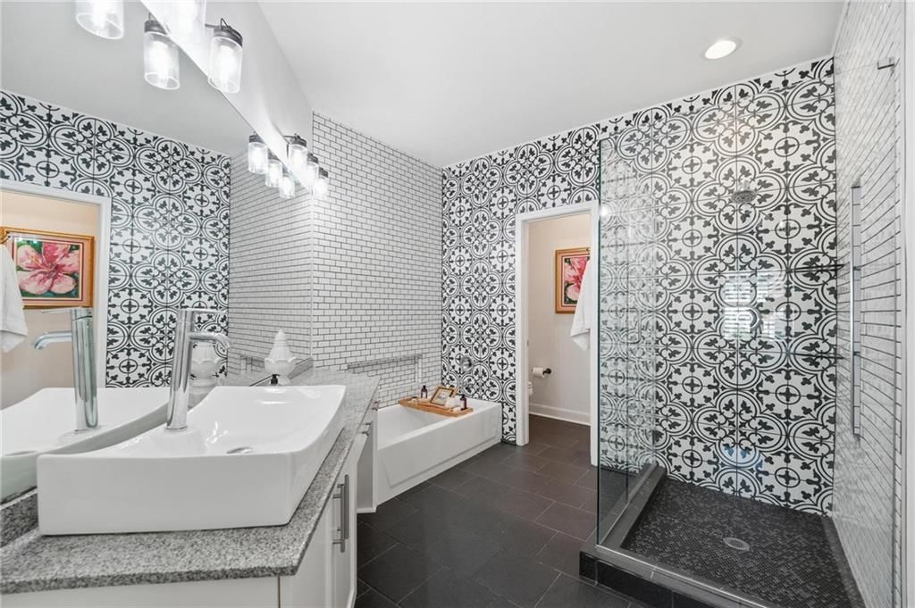 11624 TOMAHAWK CREEK Parkway — photo 30