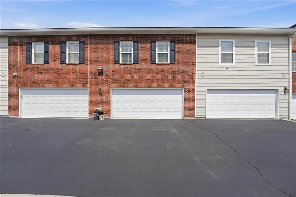 11624 TOMAHAWK CREEK Parkway — photo 40