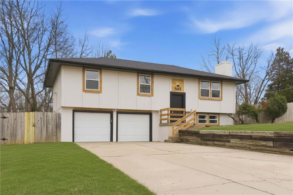 8801 NE Afton Road — photo 2