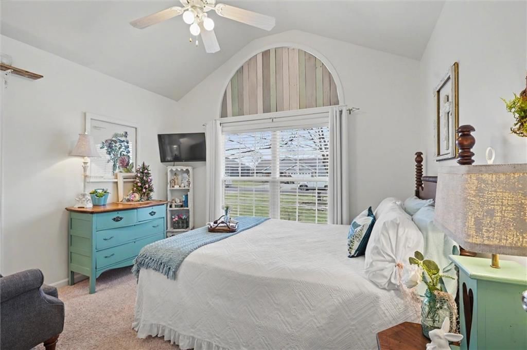 1008 Kathys Court — photo 14